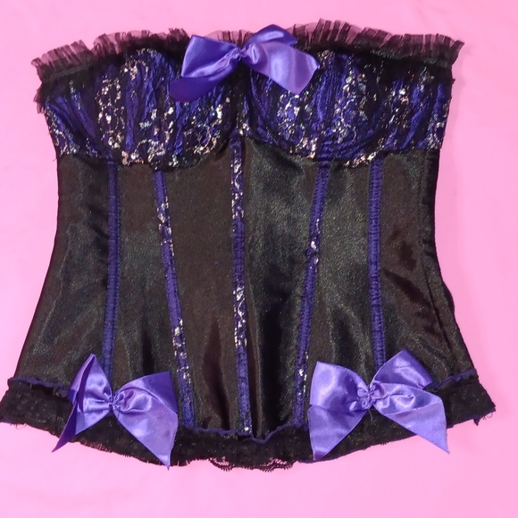Black & Purple Sparkly Corset With Ruffke Trim (Asian XL) - Picture 1 of 15